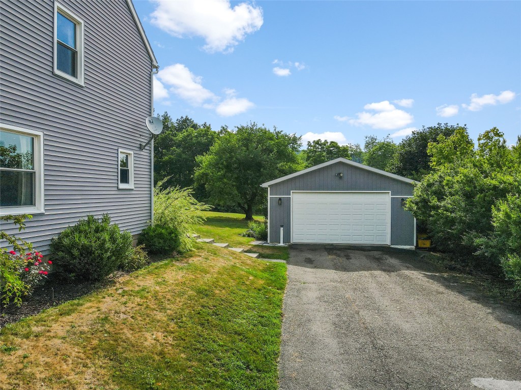 916 Farm To Market Road Endwell, NY 13760 - Photo 28 of 31 Gallery Image 28