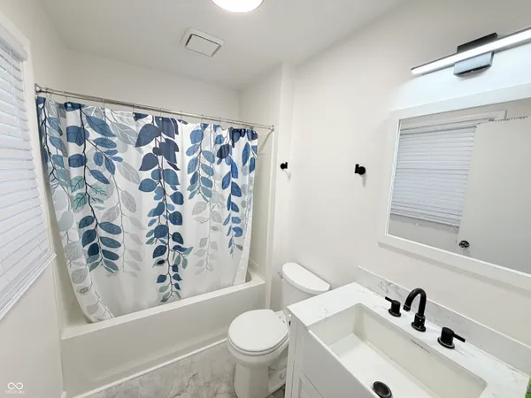 $2,750 | 11230 North College Avenue, Carmel, IN 46032