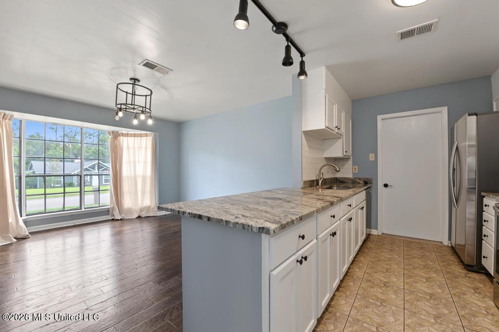 1337 Diller Road Ocean Springs, MS 39564 - Photo 9 of 21 Kitchen
