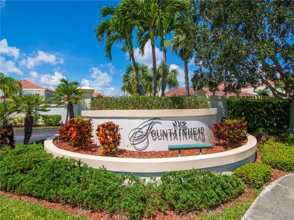 $235,000 | 560 7th Square Southwest, Unit 102, Vero Beach, FL 32962