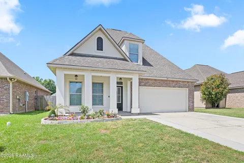 $318,000 | 202 Caillou Grove Road, Youngsville, LA 70592