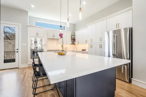 $525,000 | 2218 Francis Street, Houston, TX 77004