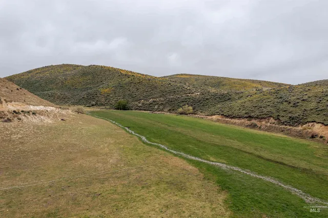 $2,700,000 | 1836 Cemetery Road, Weiser, ID 83672