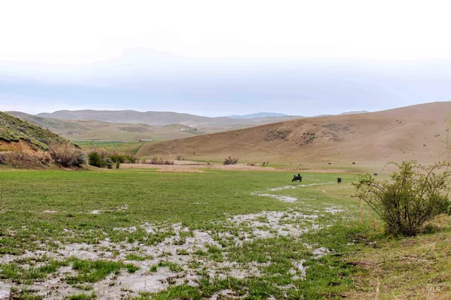 $2,700,000 | 1836 Cemetery Road, Weiser, ID 83672