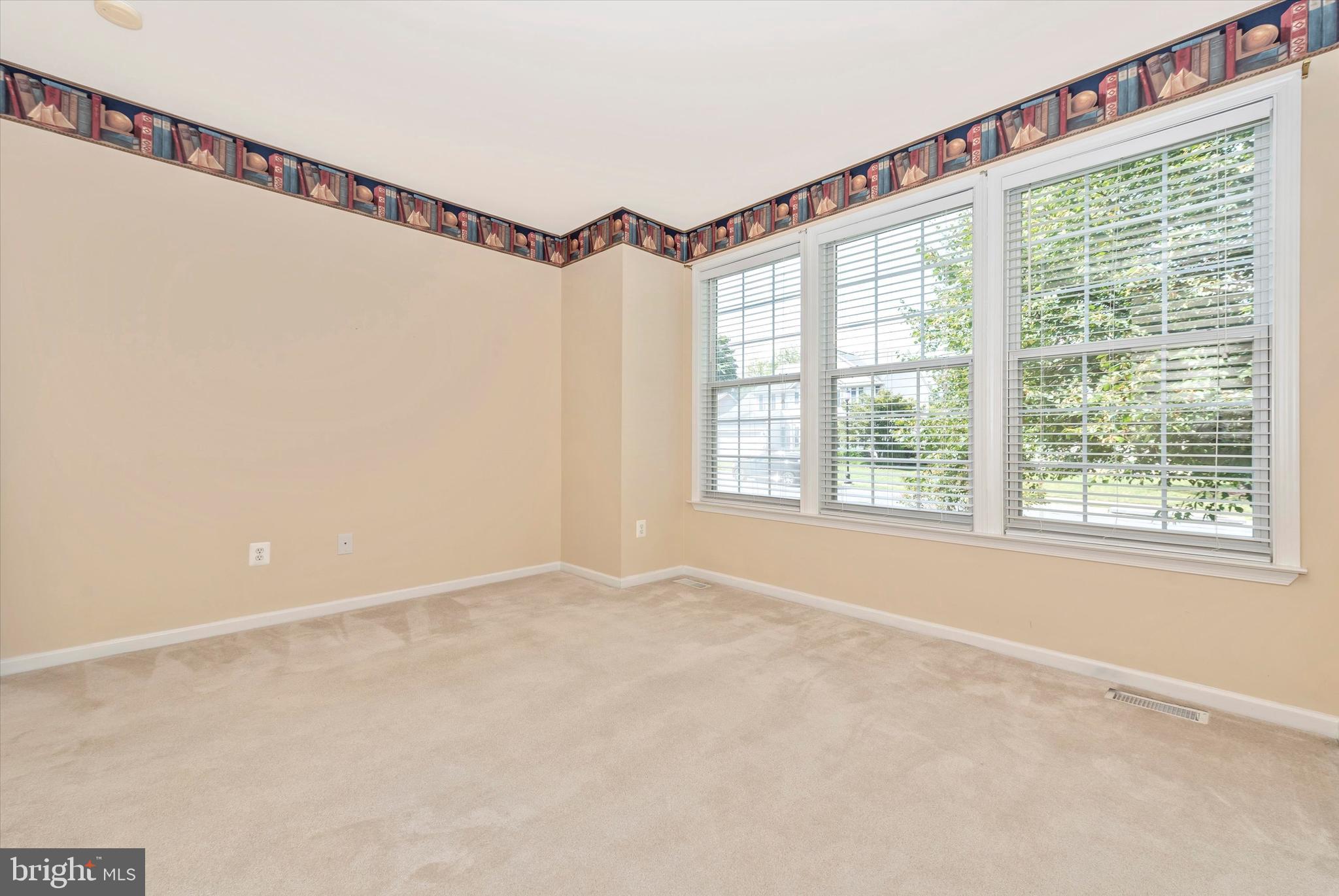 1941 Timber Grove Road Frederick, MD 21702 - Photo 4 of 57 Gallery Image 4