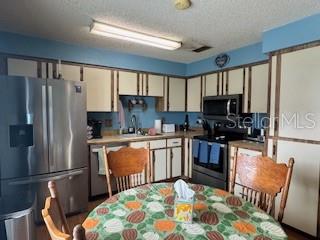 910 Big Tree Road, Unit 72 South Daytona, FL 32119 - Photo 6 of 21 Gallery Image 6