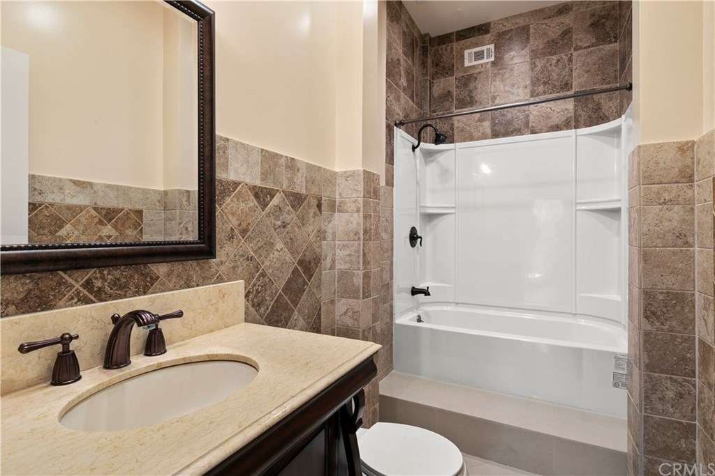 24918 Bella Vista Drive Newhall, CA 91321 - Photo 12 of 32