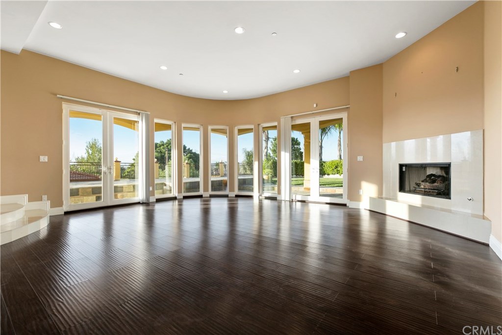 24918 Bella Vista Drive Newhall, CA 91321 - Photo 16 of 32