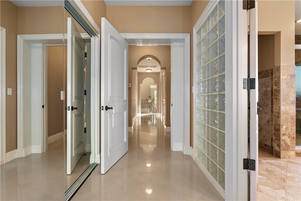 24918 Bella Vista Drive Newhall, CA 91321 - Photo 21 of 32