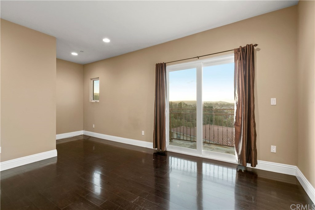 24918 Bella Vista Drive Newhall, CA 91321 - Photo 30 of 32