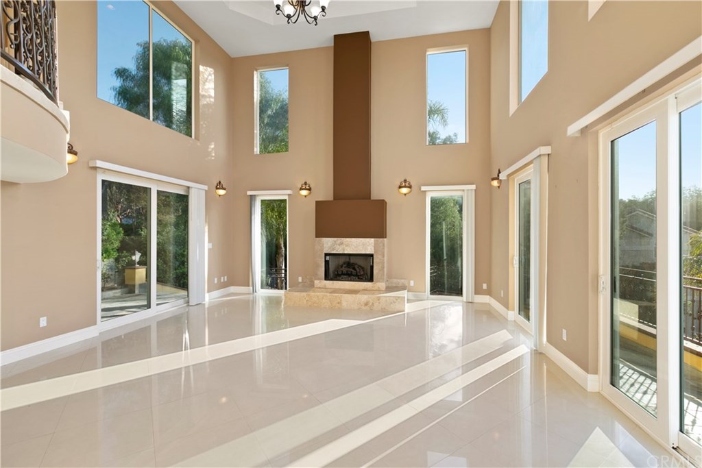 24918 Bella Vista Drive Newhall, CA 91321 - Photo 6 of 32