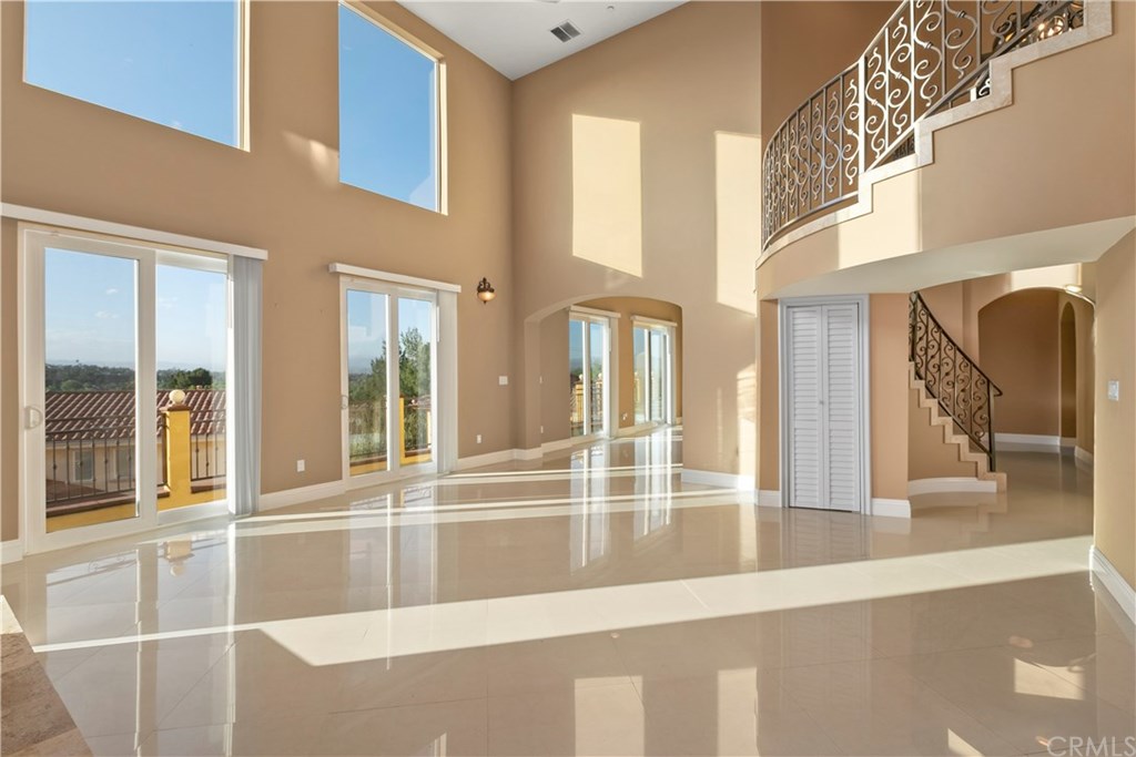 24918 Bella Vista Drive Newhall, CA 91321 - Photo 8 of 32