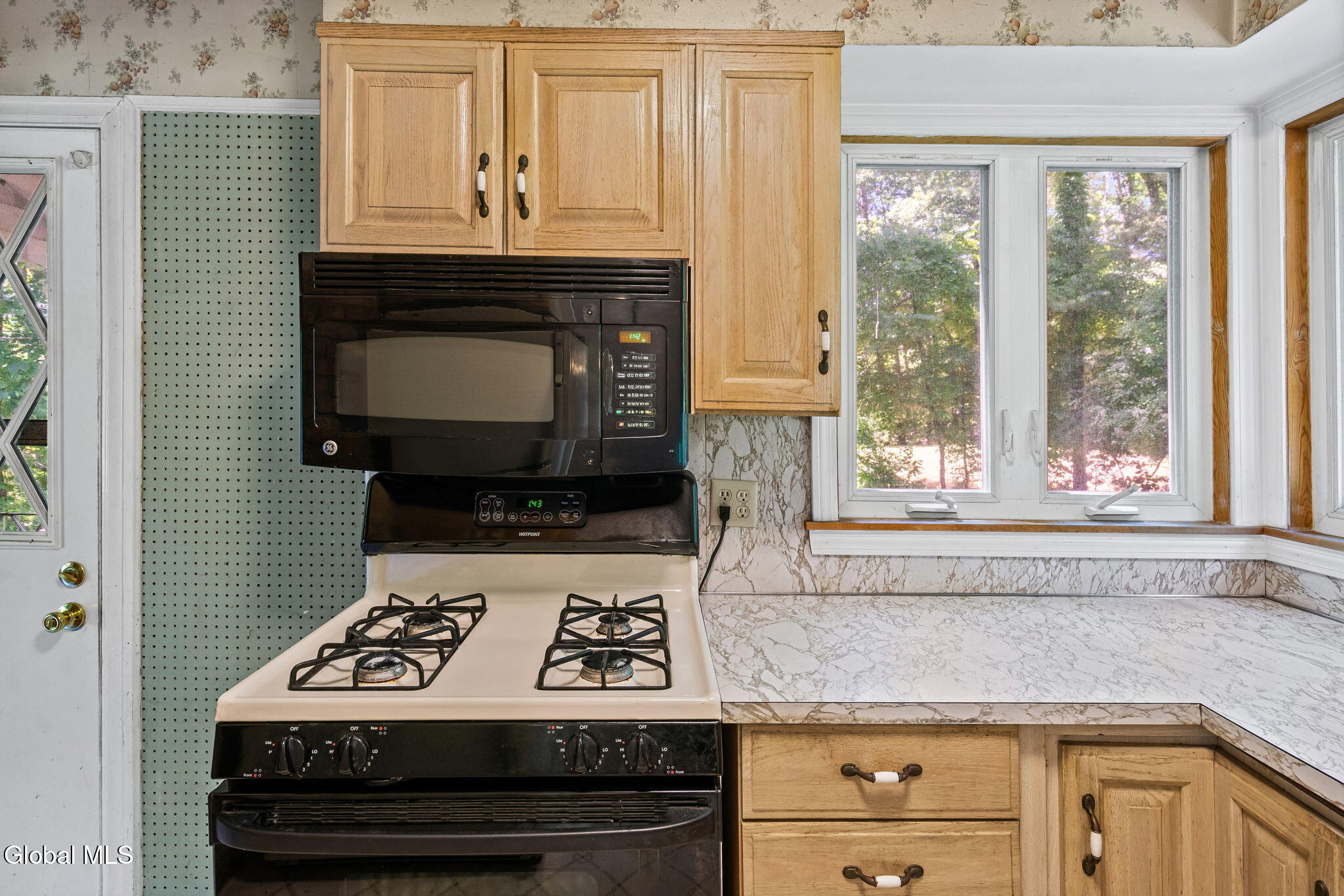1130 Sanders Road Glenville, NY 12302 - Photo 12 of 48 12-web-or-mls-1130-sanders-rd