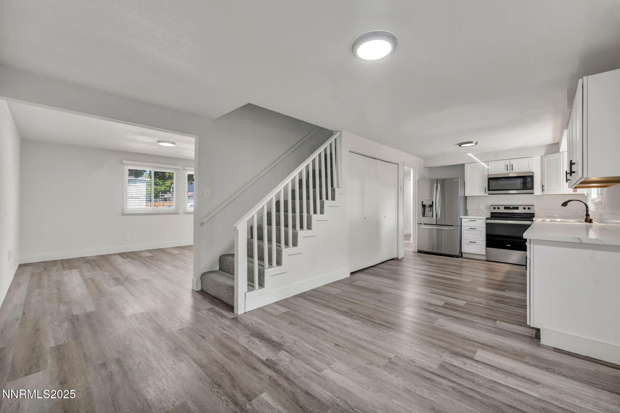 7304 Windmill Drive Reno, NV 89511 - Photo 12 of 54 26-web-or-mls-7304-windmill-dr