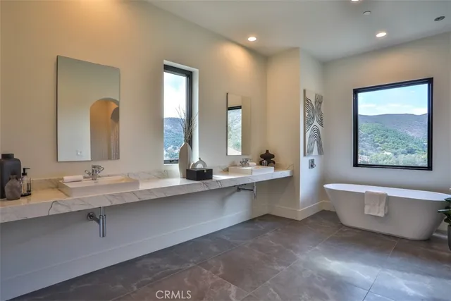 $3,249,900 | 43698 De Luz Road, Temecula, CA 92590