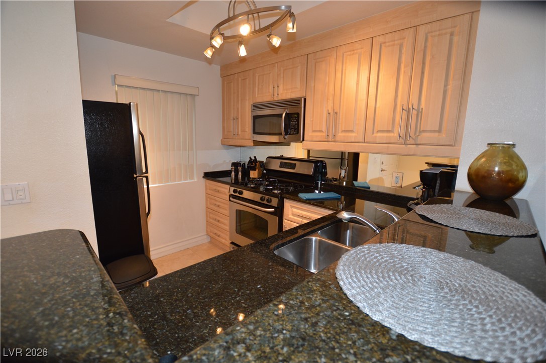 260 East Flamingo Road, Unit 210 Las Vegas, NV 89169 - Photo 5 of 30