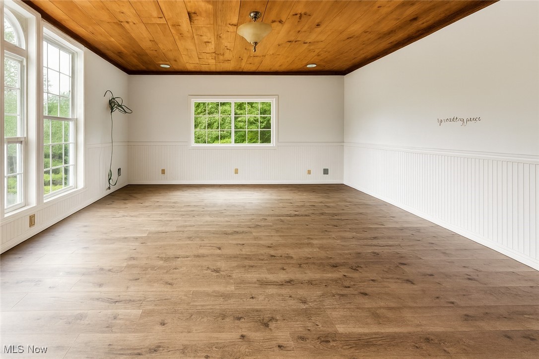 56612 McGee Road Shadyside, OH 43947 - Photo 5 of 38