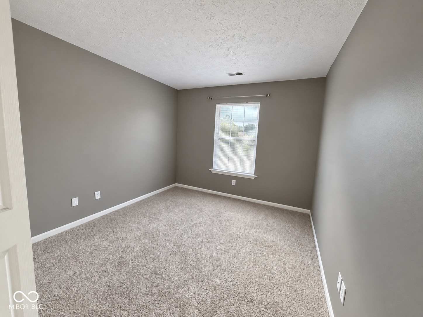 12915 Longleaf Lane Fishers, IN 46038 - Photo 13 of 17 Gallery Image 13