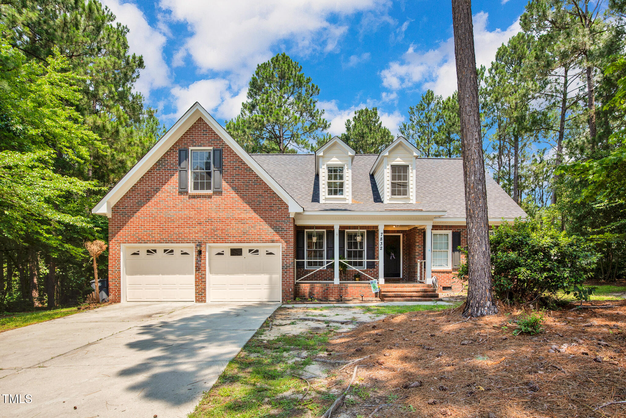 7832 Shuttle Road Fayetteville, NC 28311 - Photo 3 of 35 front view of a house with a yard