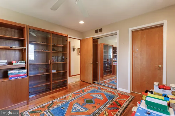 $549,900 | 34 Lopatcong Drive, Ewing, NJ 08638