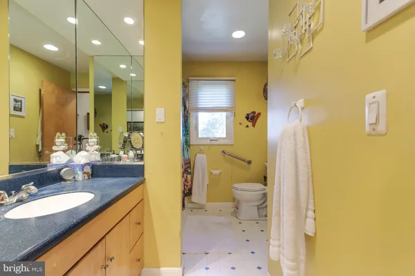 $549,900 | 34 Lopatcong Drive, Ewing, NJ 08638