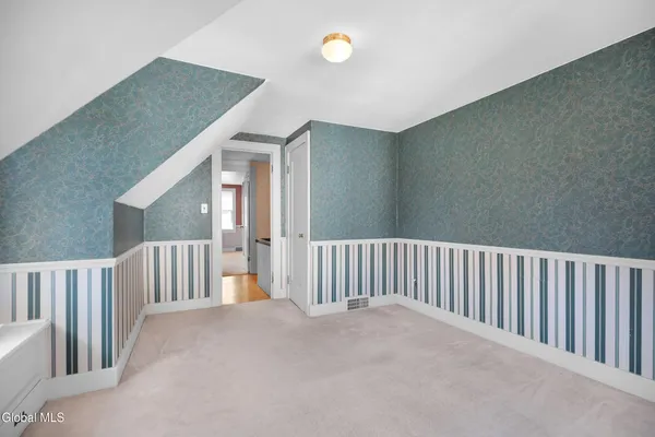 $424,900 | 25 Forest Road, Bethlehem, NY 12054