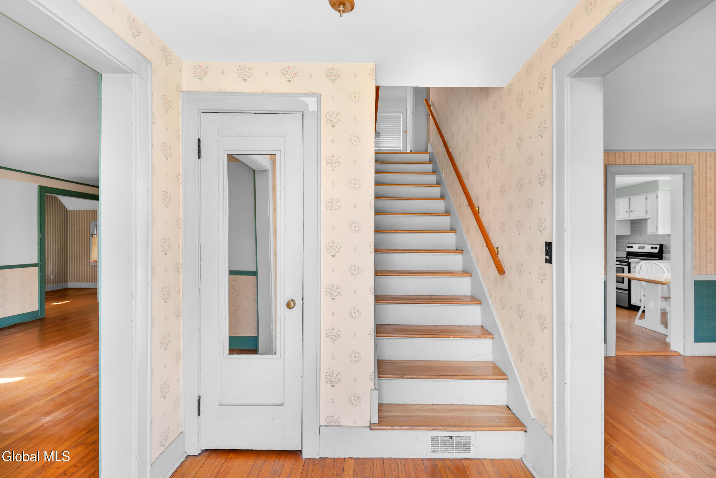 25 Forest Road Bethlehem, NY 12054 - Photo 9 of 31 21_25 forest rd delmar