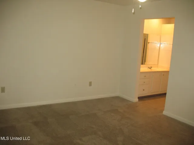 $915 | 970 Morningside Street, Unit A5, Jackson, MS 39202