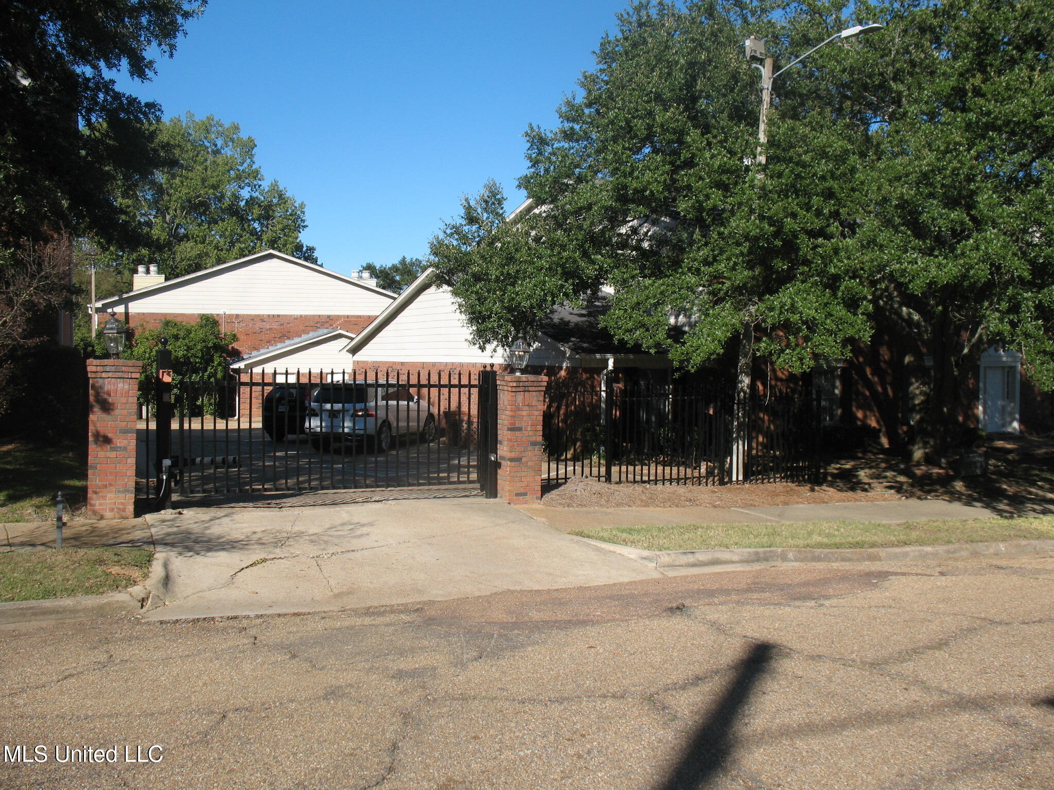 970 Morningside Street, Unit A5 Jackson, MS 39202 - Photo 4 of 16 D253FA1B-2CFC-4923-BC18-BCEF0B1F497B