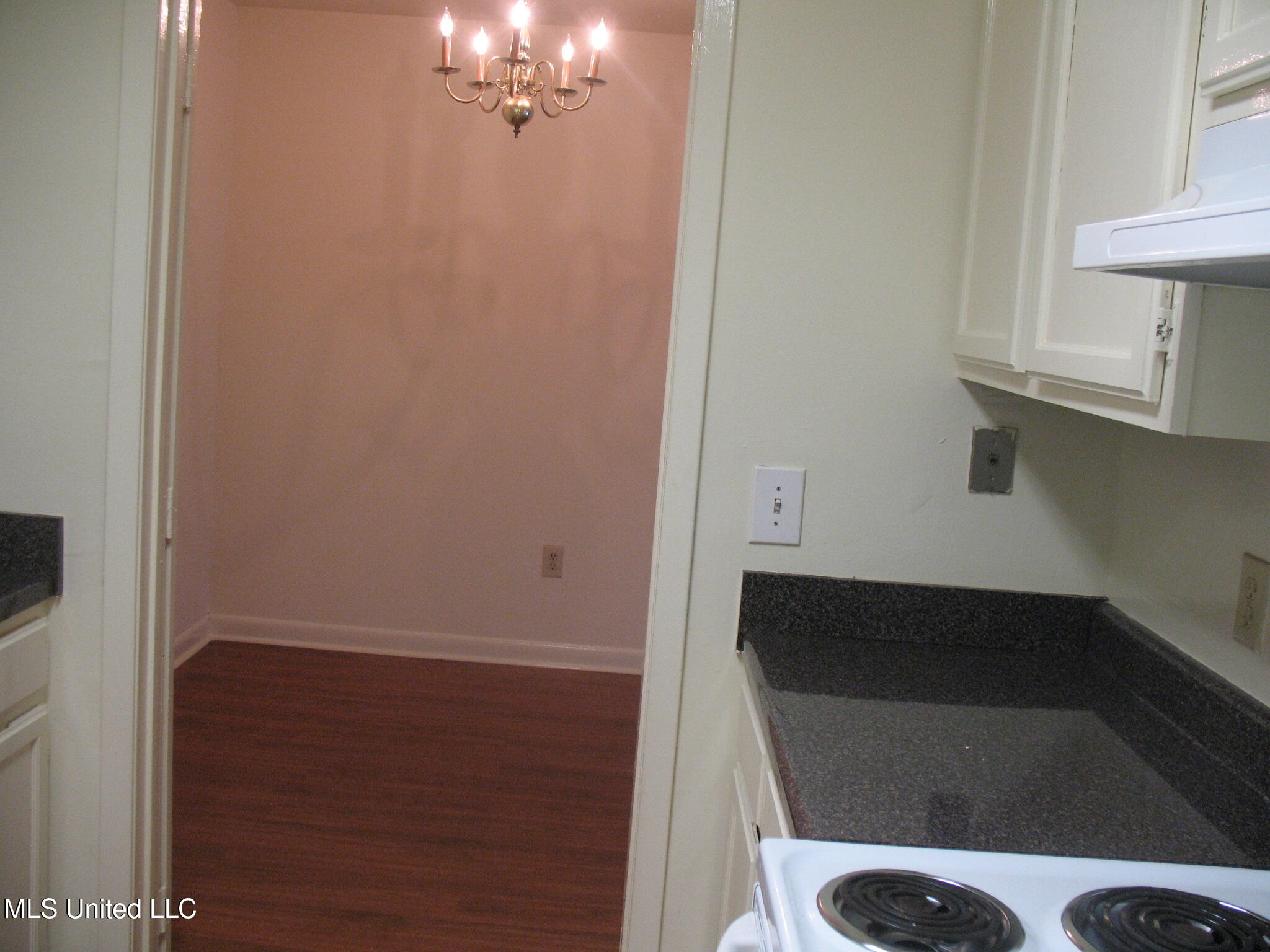 970 Morningside Street, Unit A5 Jackson, MS 39202 - Photo 9 of 16 33B74D22-29BC-44B7-B42A-3D8A56EEBA2D