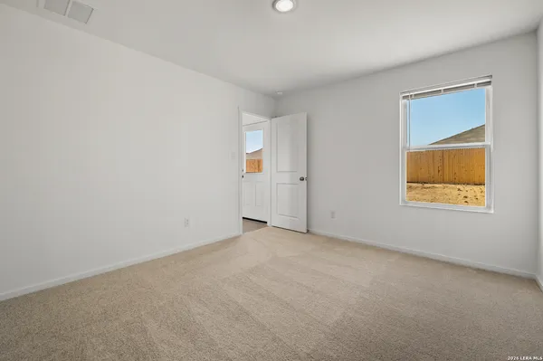 $2,100 | 8511 Willow Crossing, San Antonio, TX 78222