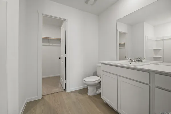$2,100 | 8511 Willow Crossing, San Antonio, TX 78222