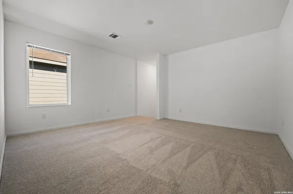 $2,100 | 8511 Willow Crossing, San Antonio, TX 78222