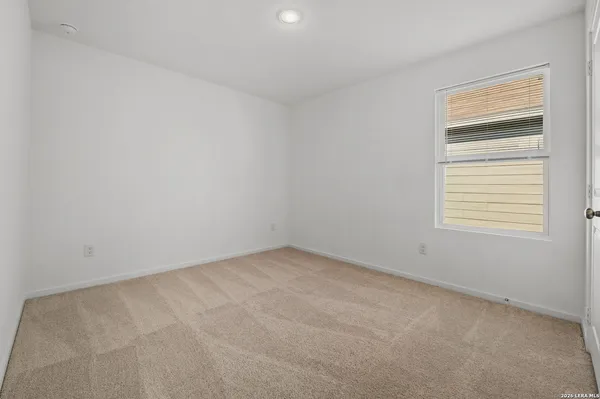 $2,100 | 8511 Willow Crossing, San Antonio, TX 78222