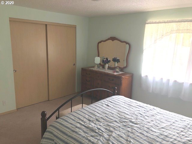 2110 Buttercup Loop Cottage Grove, OR 97424 - Photo 13 of 30