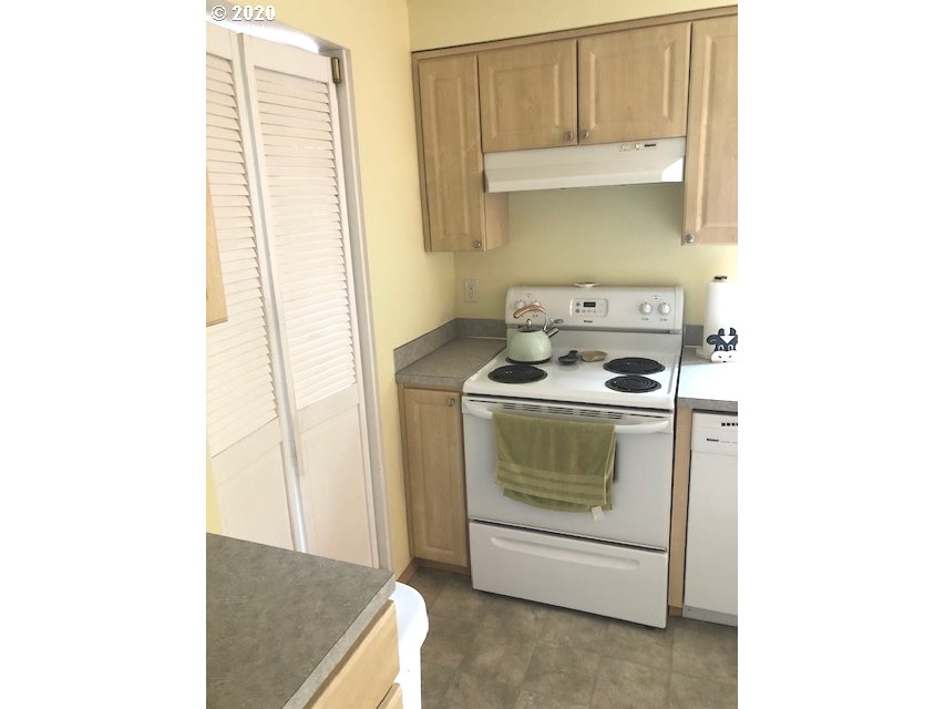 2110 Buttercup Loop Cottage Grove, OR 97424 - Photo 17 of 30