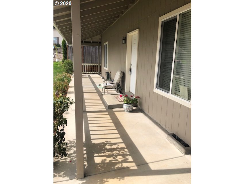 2110 Buttercup Loop Cottage Grove, OR 97424 - Photo 25 of 30