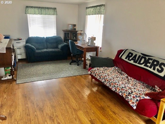 2110 Buttercup Loop Cottage Grove, OR 97424 - Photo 6 of 30