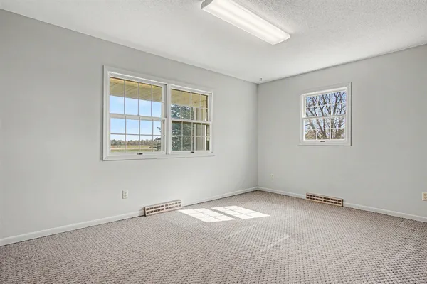 $450,000 | 1140 150th Avenue, Luverne, MN 56156
