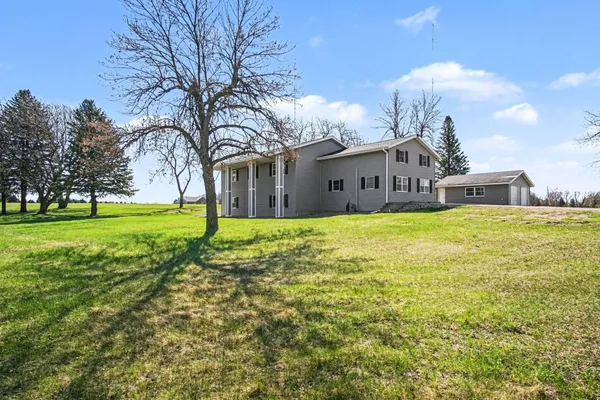 $450,000 | 1140 150th Avenue, Luverne, MN 56156