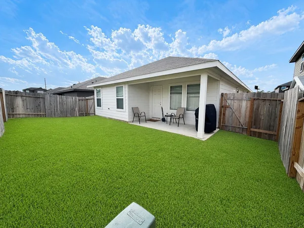 $2,200 | 1135 Juniper Vista Drive, Houston, TX 77090