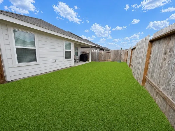 $2,200 | 1135 Juniper Vista Drive, Houston, TX 77090