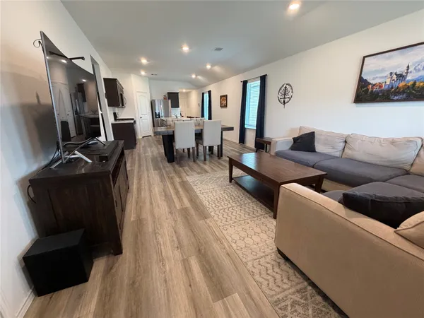 $2,200 | 1135 Juniper Vista Drive, Houston, TX 77090