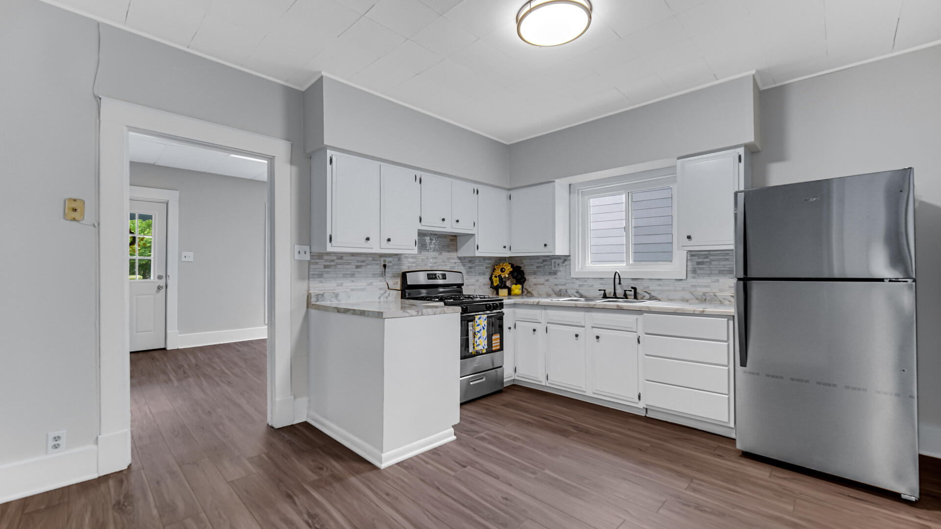 726 East Angelica Street Rensselaer, IN 47978 - Photo 4 of 23 1920x1080