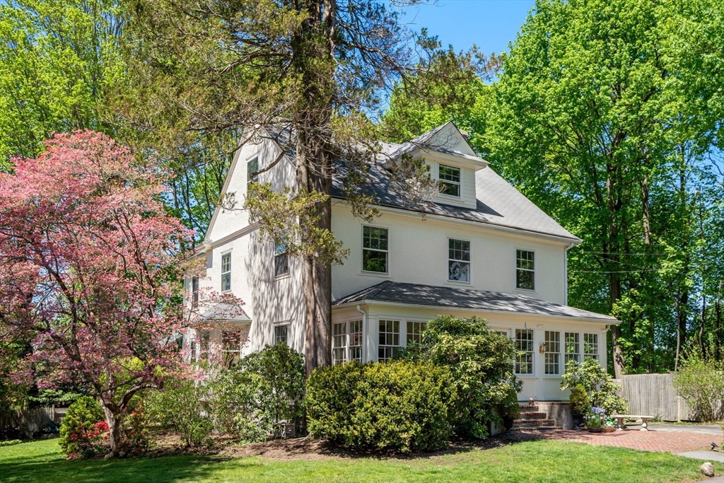 50 West Side Road Milton, MA 02186 - Photo 1 of 39