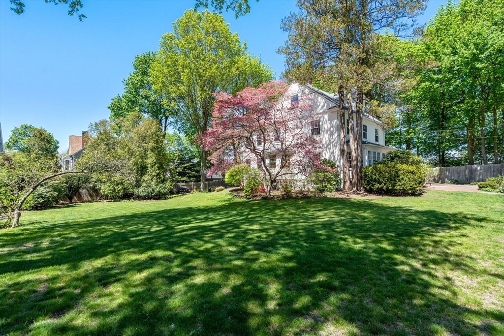50 West Side Road Milton, MA 02186 - Photo 33 of 39