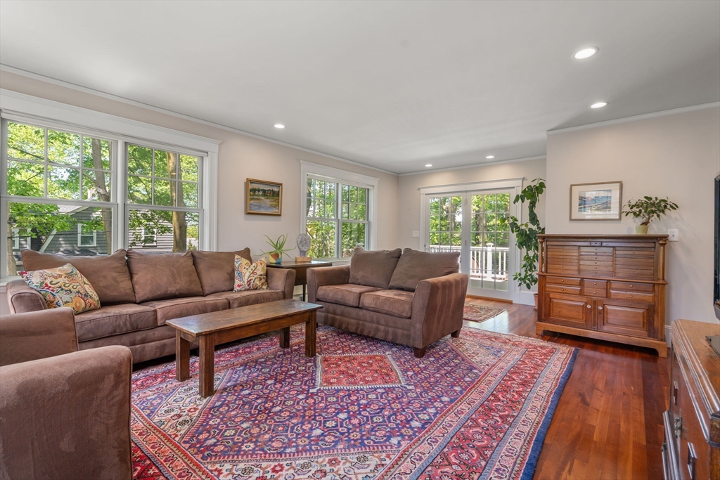 50 West Side Road Milton, MA 02186 - Photo 7 of 39