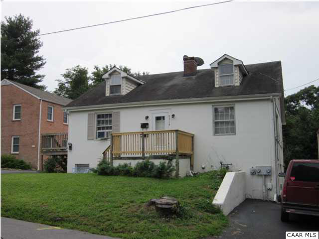 2514 Plateau Road Charlottesville, VA 22903 - Photo 3 of 4 a front view of house with a garden
