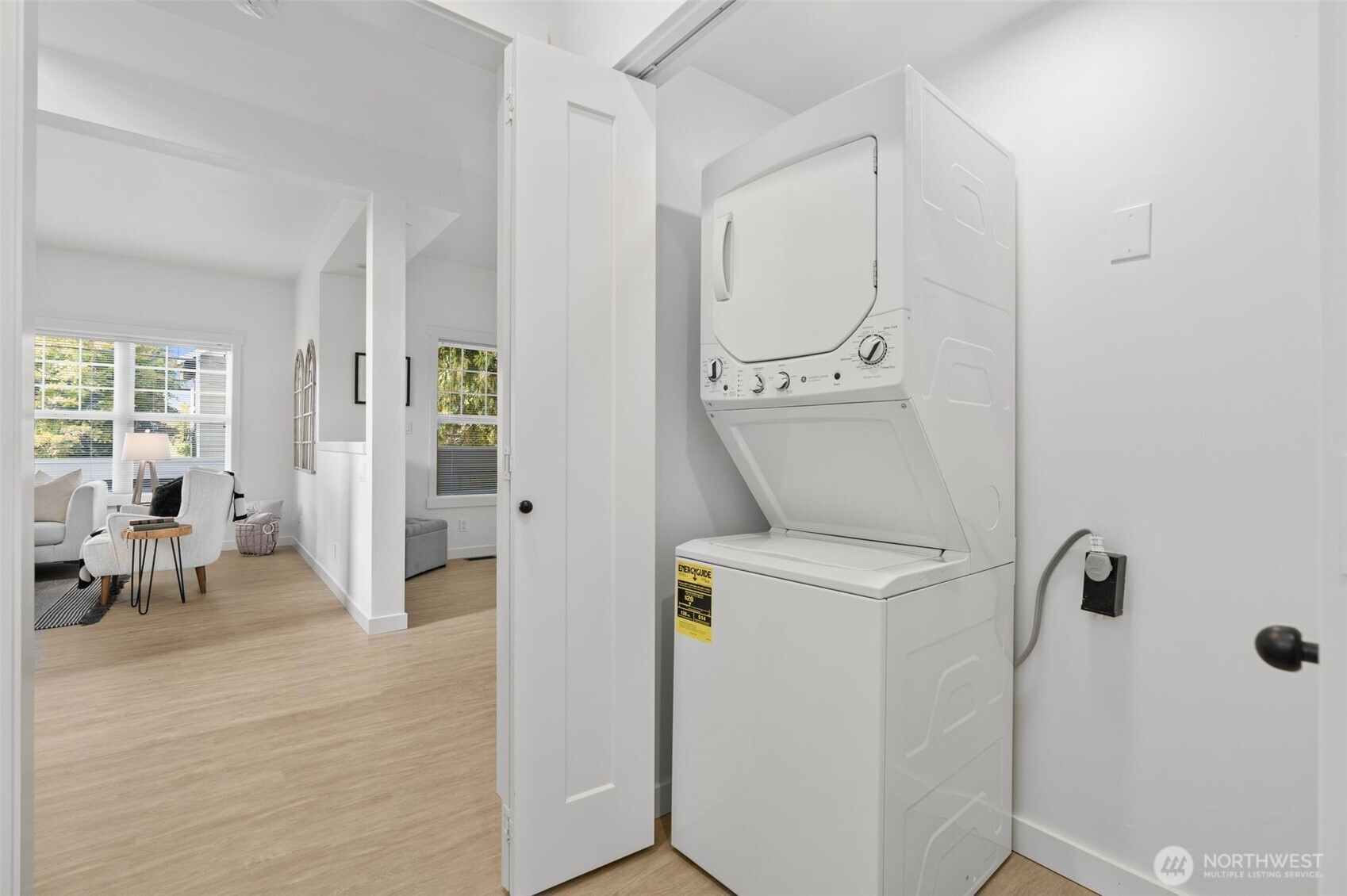 6507 41st Avenue Southwest Seattle, WA 98136 - Photo 20 of 37 a view of bathroom