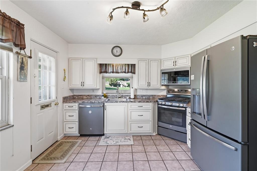 5001 Brownsville Road Pittsburgh, PA 15236 - Photo 13 of 45 Gallery Image 13